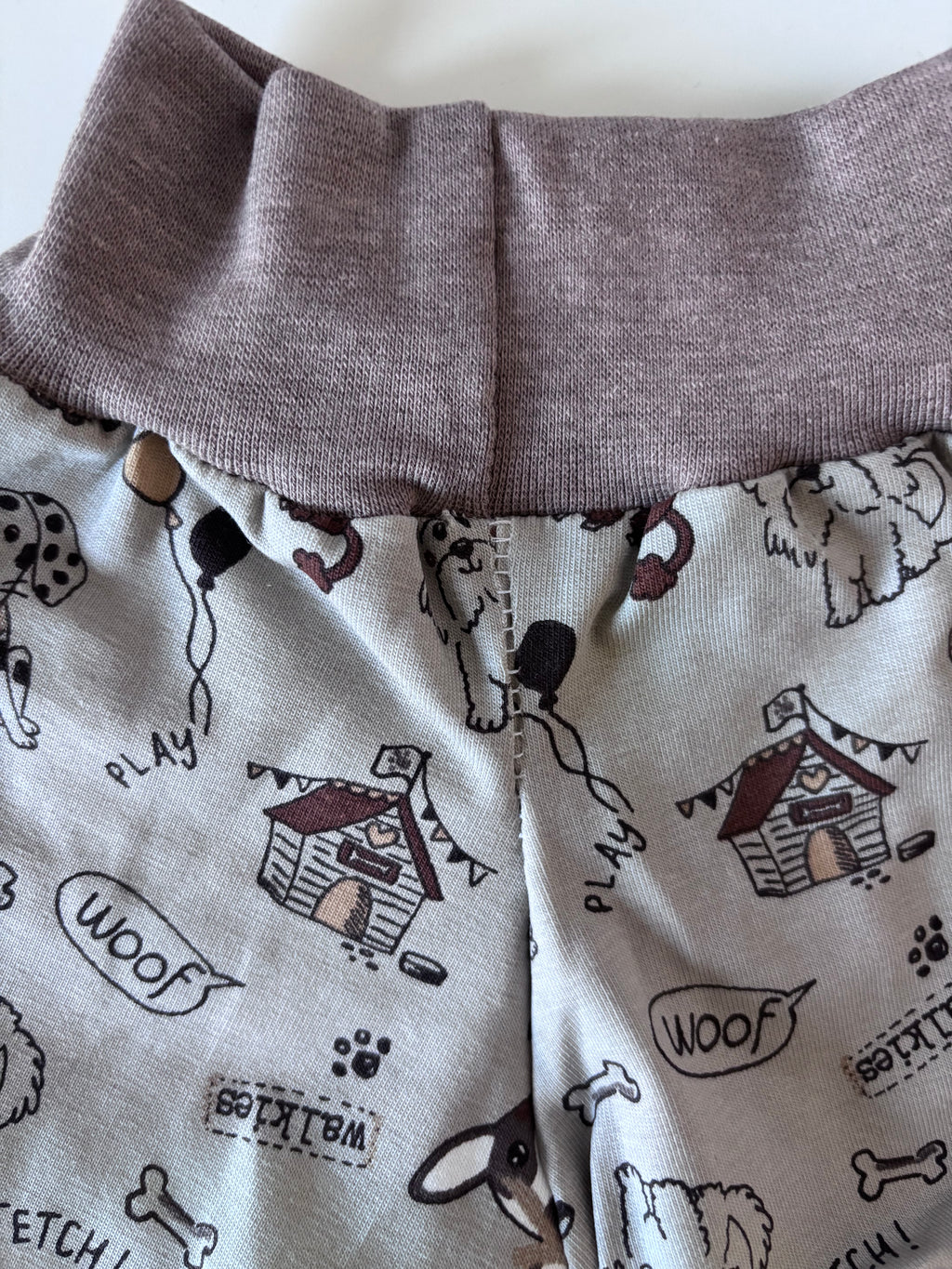 B-Ware Babyhose Hundewelt Grösse 50/56